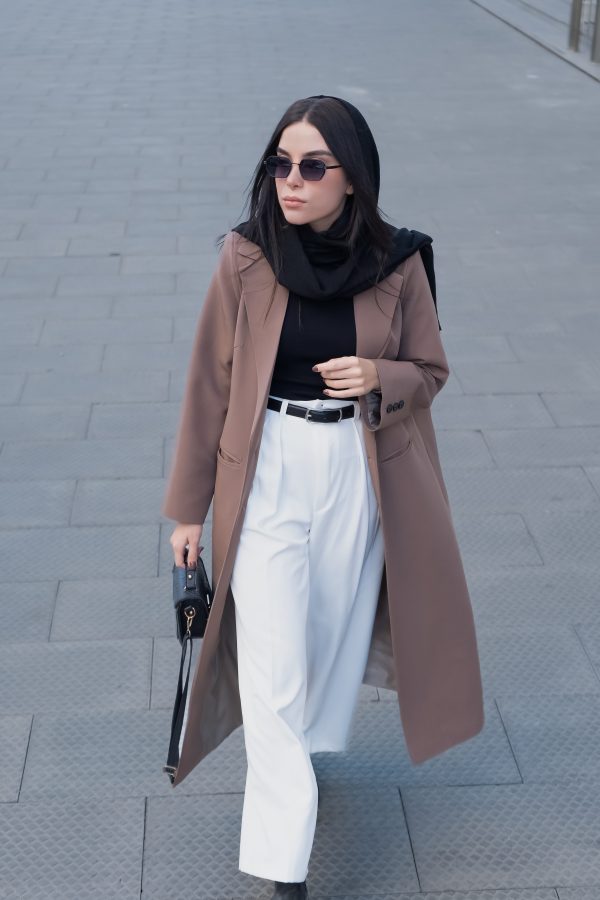 brown coat, کت شکلاتی